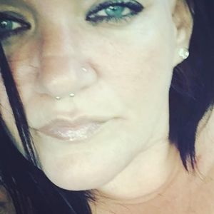 Meet your Posher, Joni